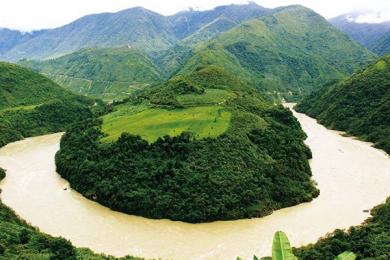 雅魯藏布大峽谷