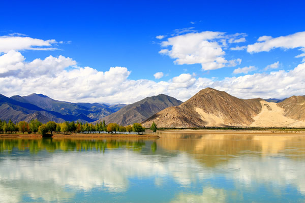 拉薩-羊湖-林芝-魯朗-大峽谷6晚7日